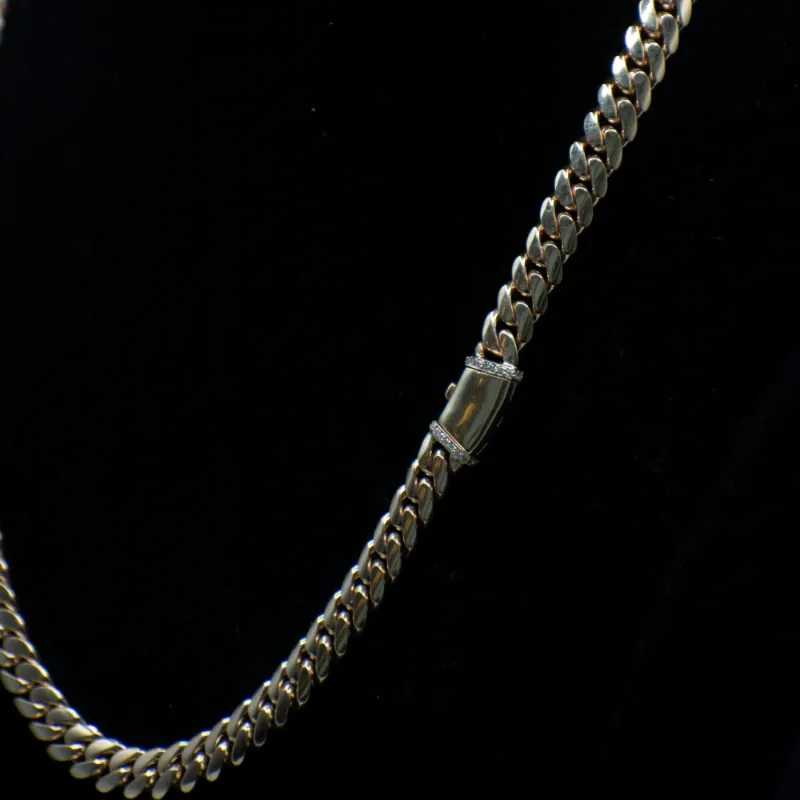 C18