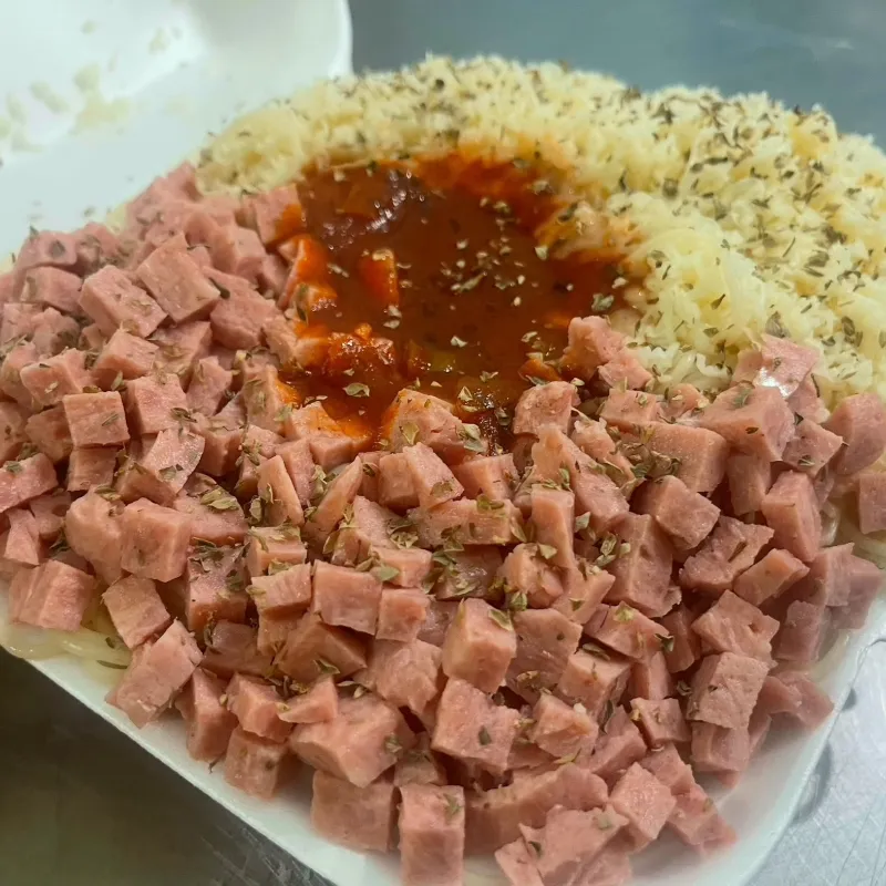 Espaguetis de Jamón y Queso Blanco 