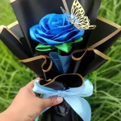 Rosa  envuelta🌹💝