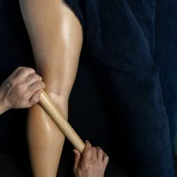 Masaje piernas  - glúteos