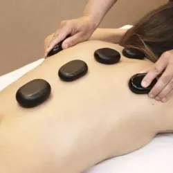 Masaje piedras calientes