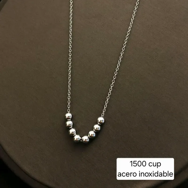 Candena de esferas pequeñas