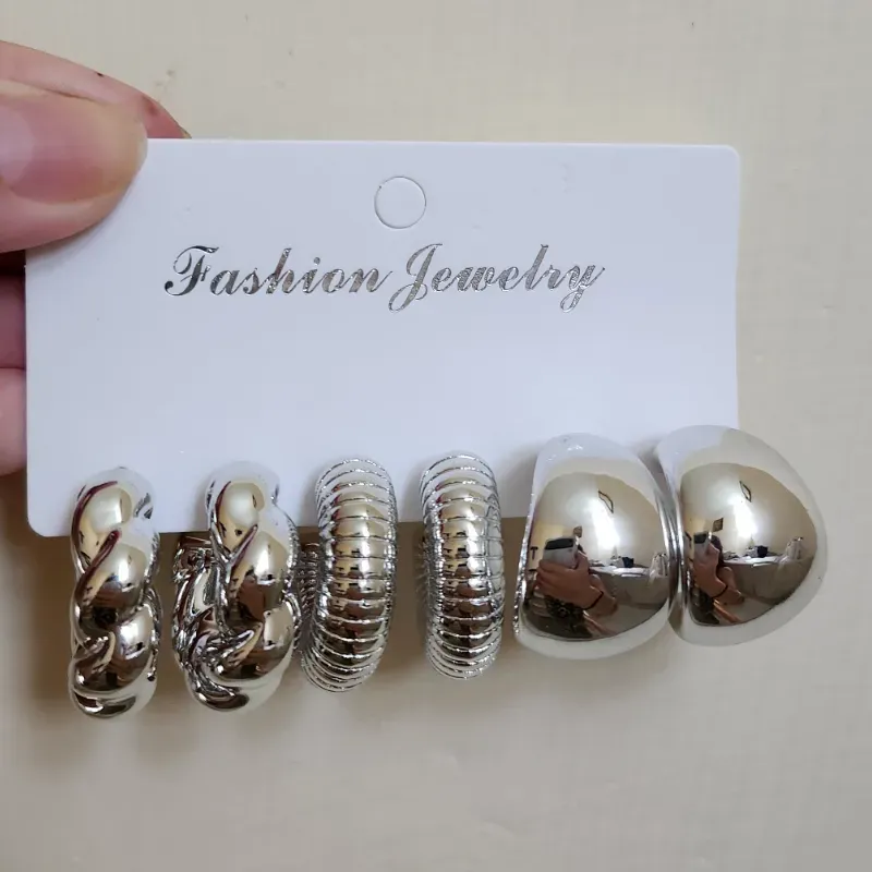 Pendientes plateados