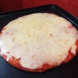 Pizza con Queso Gouda