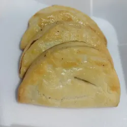 Pastelitos Media Luna