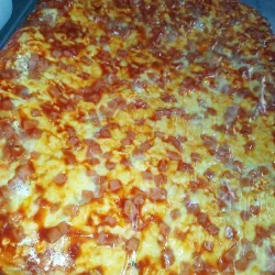 Pizza doble queso con jamón