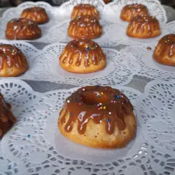 Rosquillas con leche condensada hervida