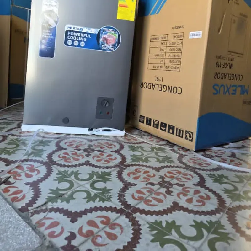 Neveras Milexus de 4.2 pies a 230 usd