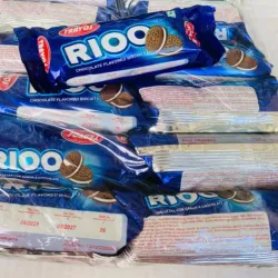 Galletas de chocolate con crema de vainilla 