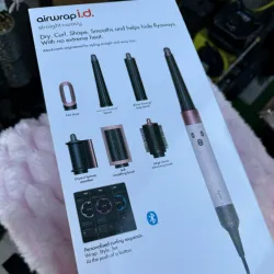 La Dyson Airwrap i.d. Straight + Wavy