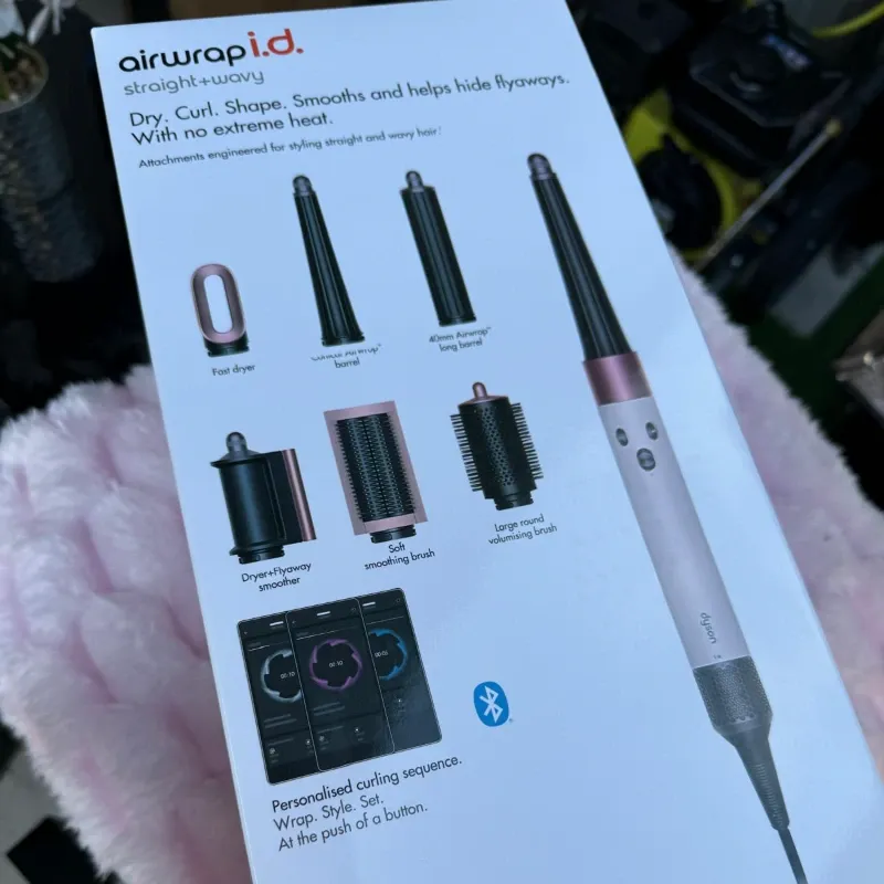 La Dyson Airwrap i.d. Straight + Wavy