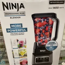 Ninja - Licuadora profesional con Auto-iQ, jarra de trituración total de 72 onzas, batidora de encimera de 1400 W, CO750B.