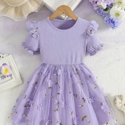 Adorable Vestido de Malla con Flores Moradas 