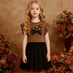 Blusa con Lazo y Falda