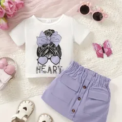 Camiseta con Estampado de Cabeza y Shorts de Color Sólido 