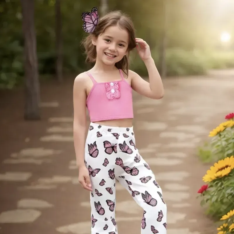 conjunto de top corto y pantalones acampanados para niñas