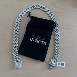 Pulsera Invicta 80938 cadena plateada con estilo iced out