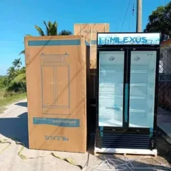 Exhibidora vertical 20cuft DOBLE PUERTA*