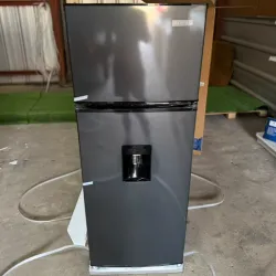 Refrigerador Royal 8.5cuft* con dispensador