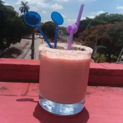 Batido de frutas,(guayaba)
