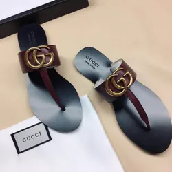 Sandalia Gucci 