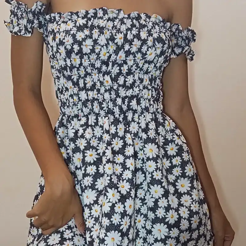 Vestido Fruncido a la mitad negro 