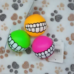 Pelotas Chirriantes