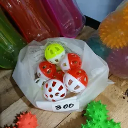 Pelotas con cascabel