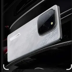 Tecno Pova 6 5g (8 +8 ram y 256 GB)