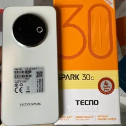 Tecno spark 30 c 4+4 ram y 256