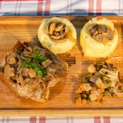 Fat Bob Roast pork on sliced bread with brown gravy with onions and mushrooms, served with mashed sweet potatoes, corn and roasted pumpkin.