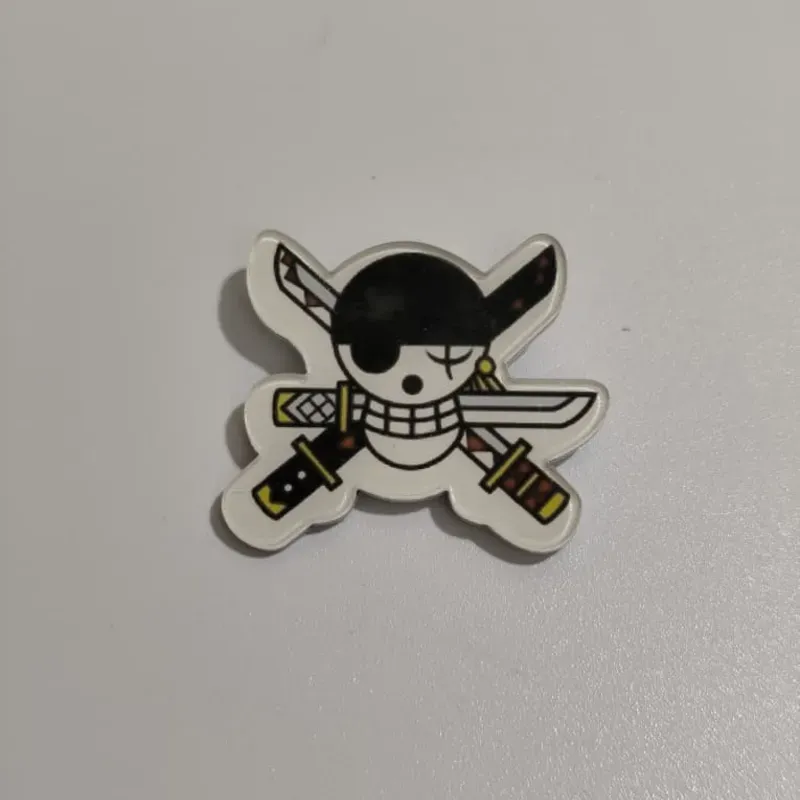 BROCHE ONE PIECE 3