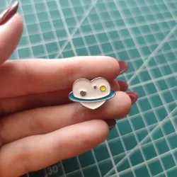 PIN CORAZÓN SATURNO