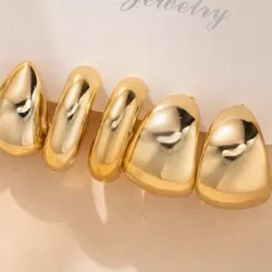 Aretes dorados 