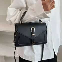 Cartera Negra con Hebilla
