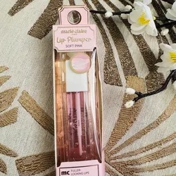 💗 Marie Claire – Lip Plumper (Soft Pink)