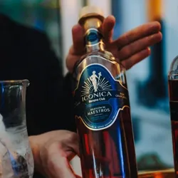 Habana Club Selección de Maestros ICONICA 700 ml