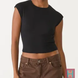 Camiseta básica ajustada crop