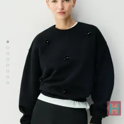 SUDADERA ADORNOS FLORES NEGRO 0097