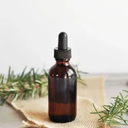 ACEITE DE ROMERO ( oleato macerado en oliva + vit E) 