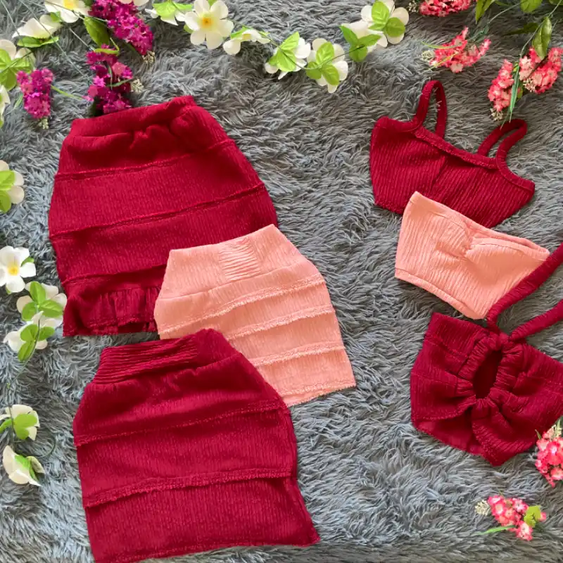 Conjunto de falda y blusa 