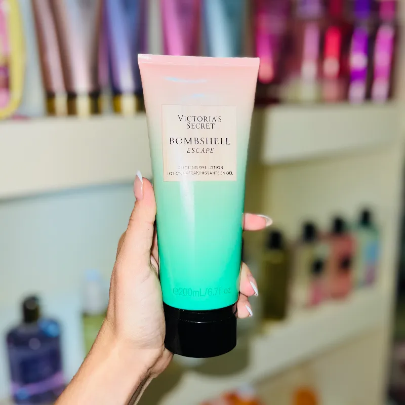 ✨🌴 Victoria’s Secret Bombshell Escape Cooling Gel Lotion 🌴✨