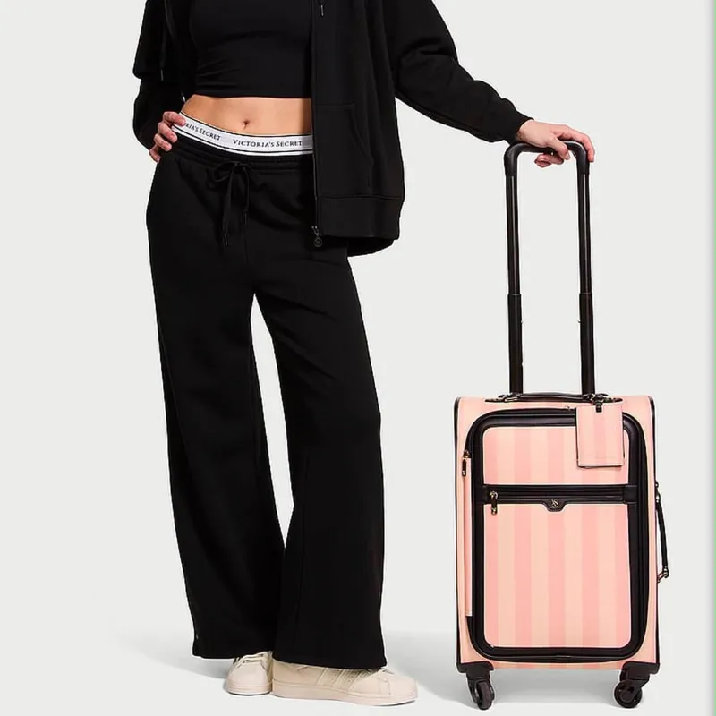 🩷 Victoria’s Secret Signature Stripe Carry-On ✈️