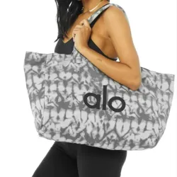 Bolsa tote de lona grande de ALO Yoga