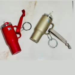 Llaveros de la taza Stanley Quencher H2.0. 