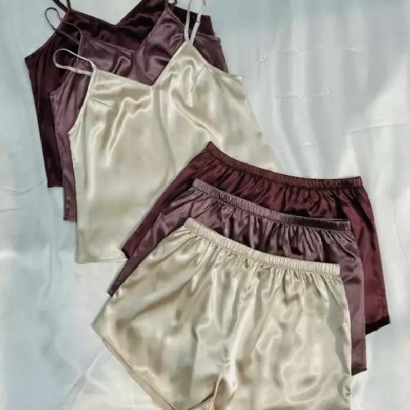 Pijama de satén 