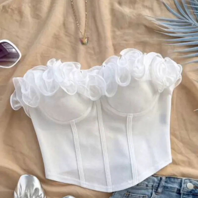 Cropts blanco con vuelos 