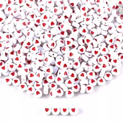 Cuencas de corazones rojos