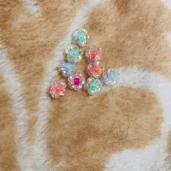 Flores con centro de colores de brillo