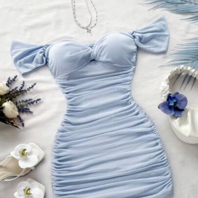 Vestido azul ajustado 